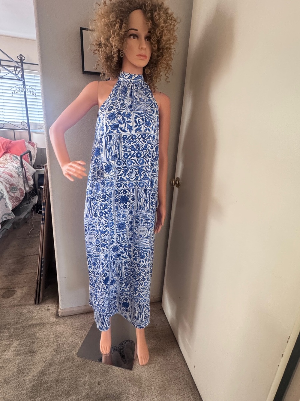 Ann Taylor Blue & White Halter Tile-Print Maxi Dress